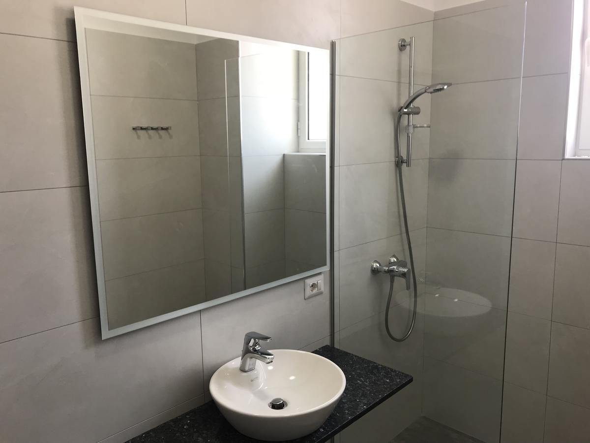 סרנדה Kristina Bellavista Rooms מראה חיצוני תמונה